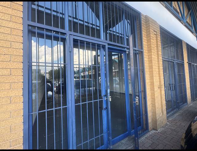 191M² WAREHOUSE TO LET IN WYNBERG